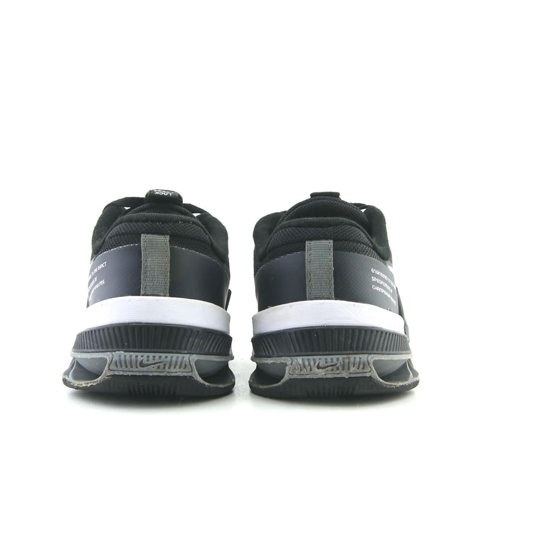 NIKE METCON 8