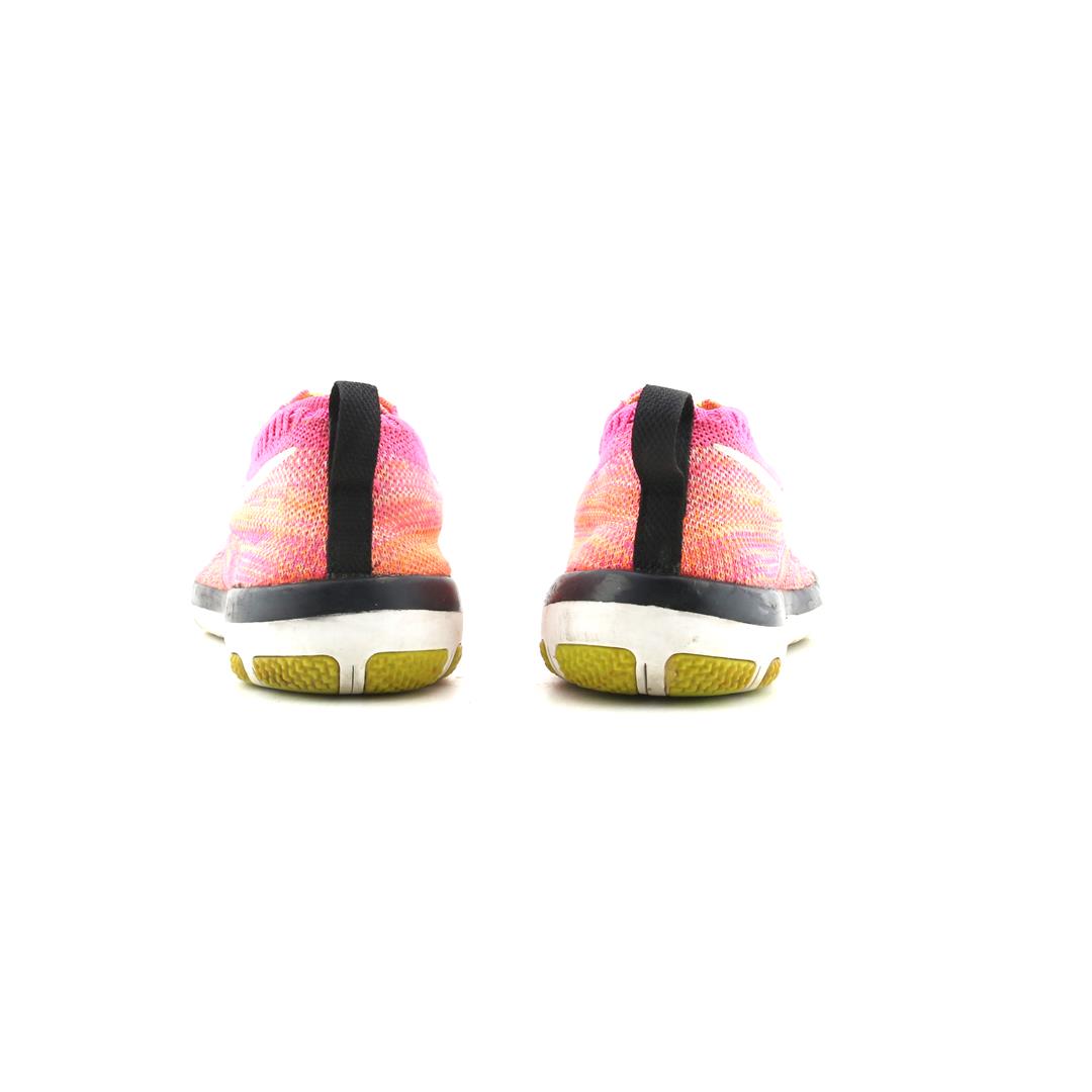 NIKE FREE TR FOCUS FLYKNIT