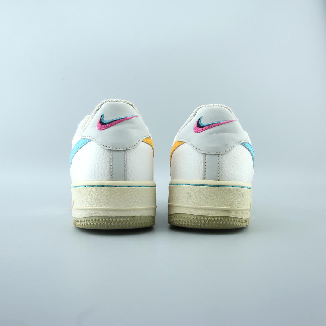 NIKE AIR FORCE 1 LOW EMB