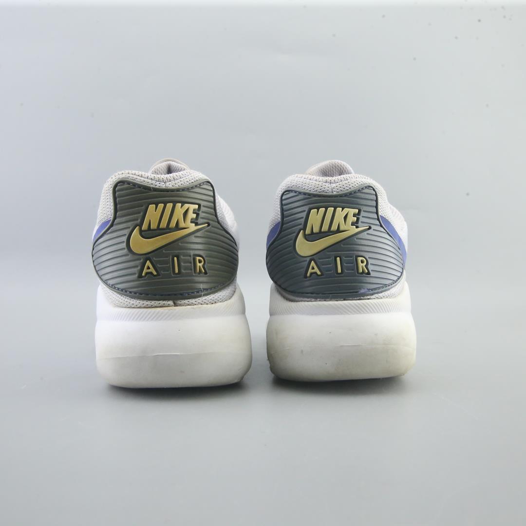 NIKE AIR MAX OKETO
