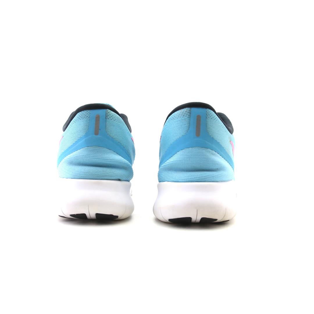 NIKE FREE RN