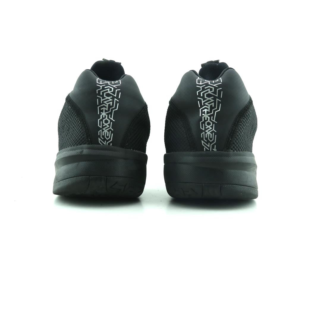 NIKE ZOOM RUN THE ONE