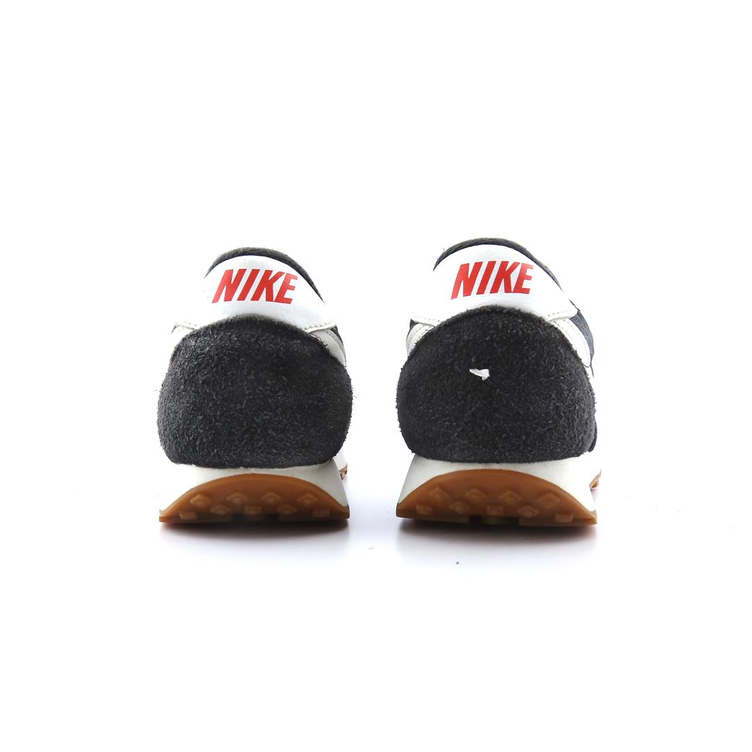 NIKE DAYBREAK