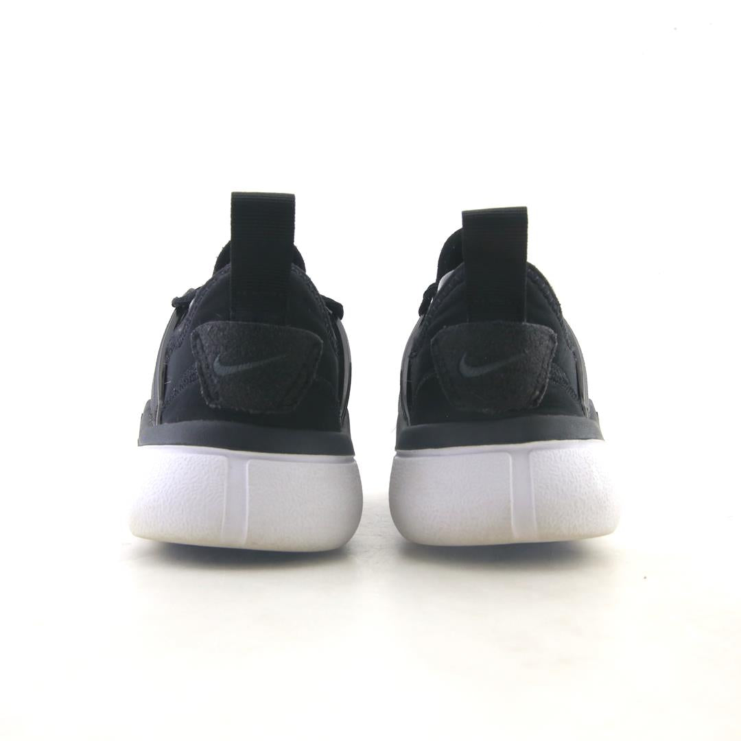 NIKE ACALME