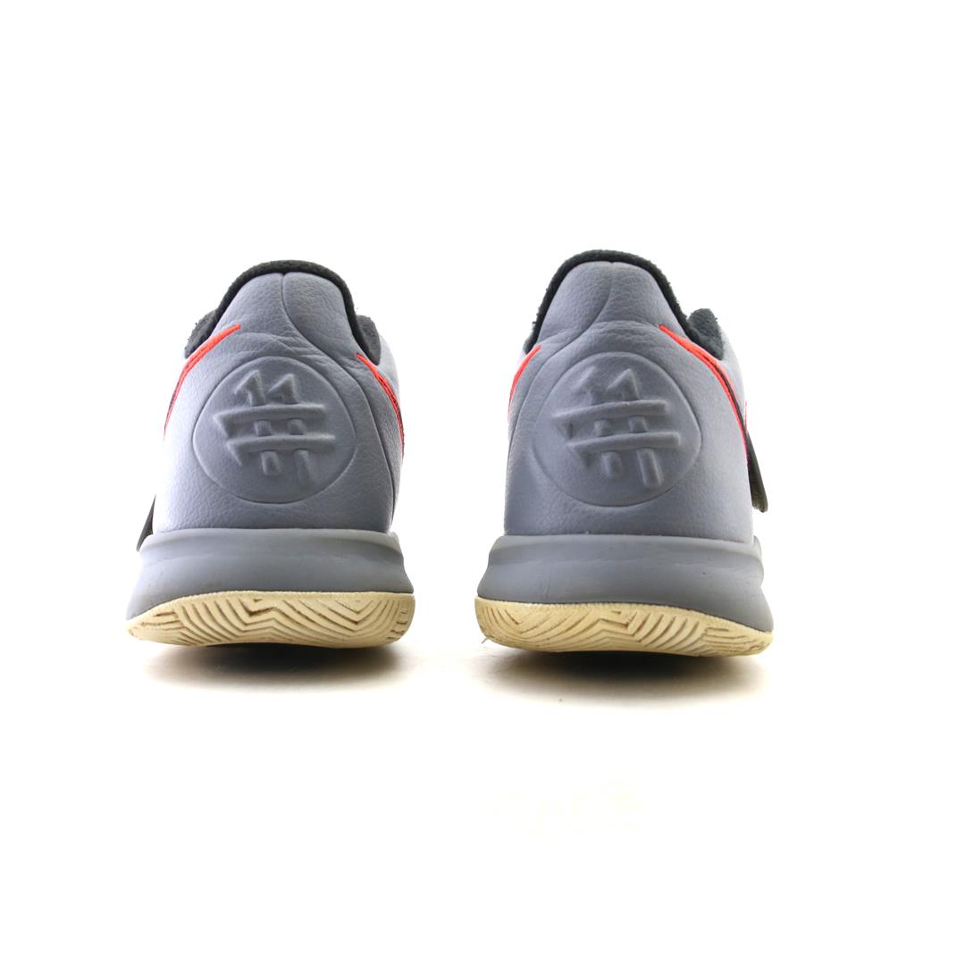 NIKE KYRIE FLYTRAP 3