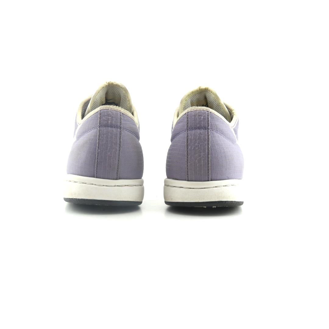 NIKE AIR