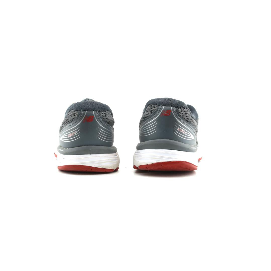 NEW BALANCE 680V5