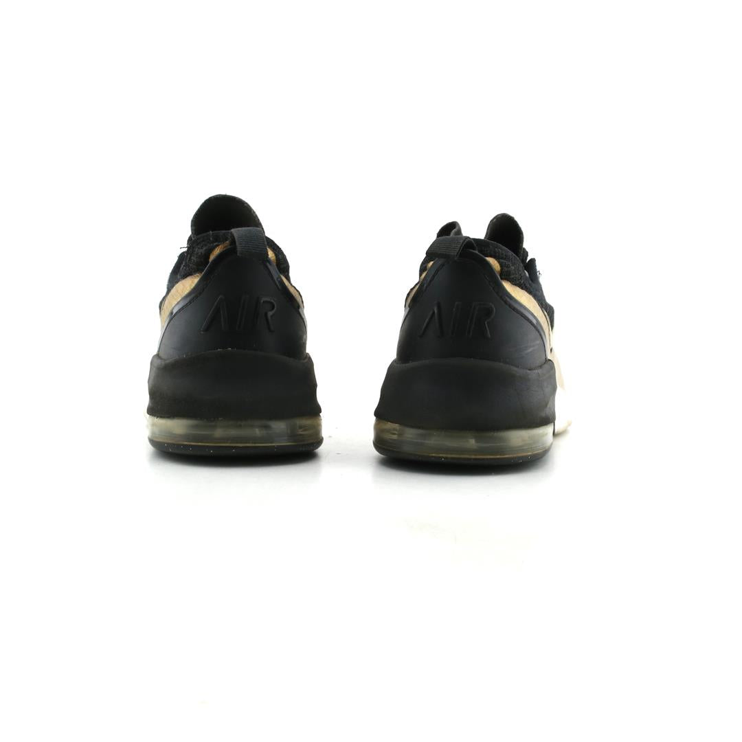NIKE AIR MAX MOTION 2