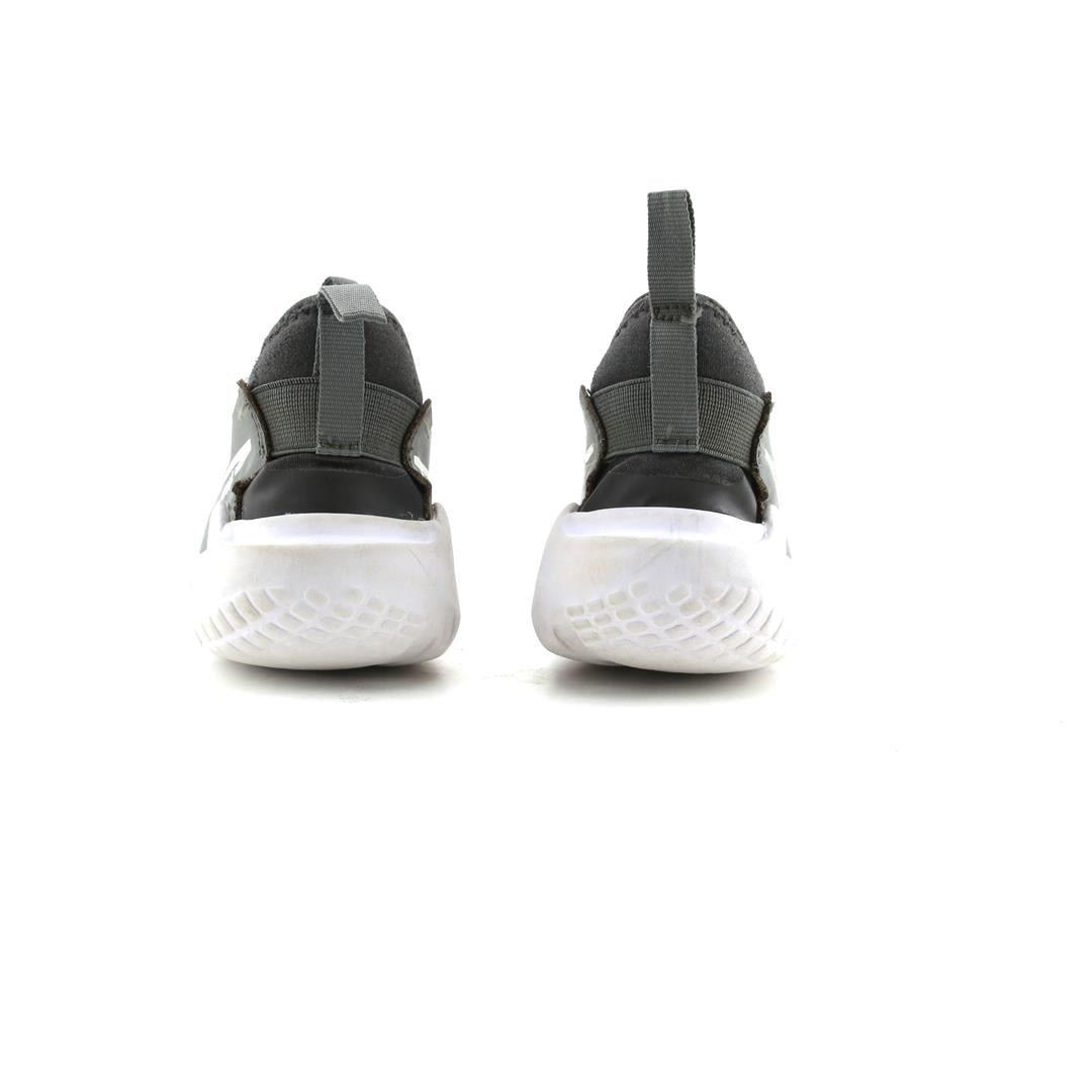 NIKE FLEX RUNNER 2