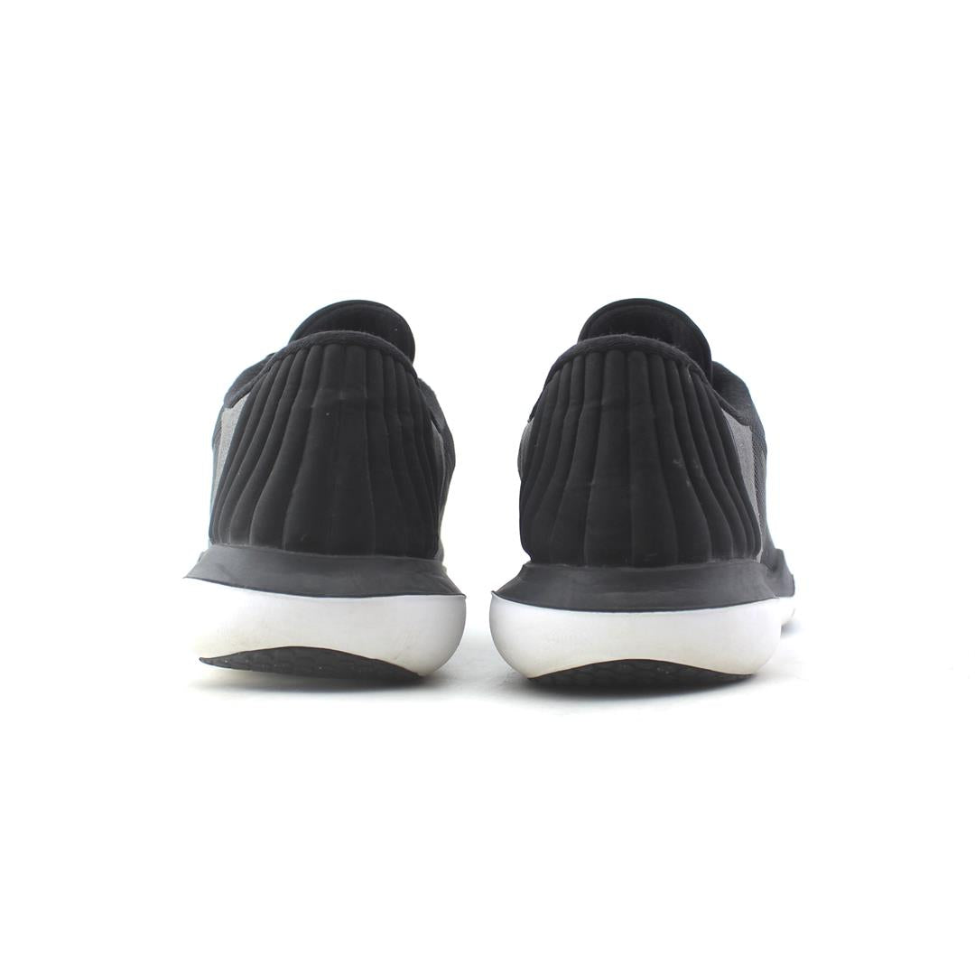 NIKE FLEX SUPREME TR 5