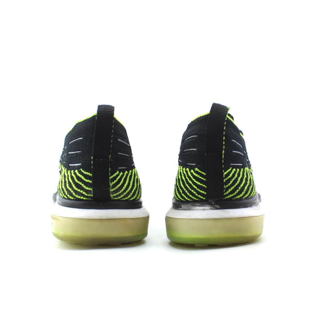 NIKE AIR ZOOM FEARLESS FLYKNIT