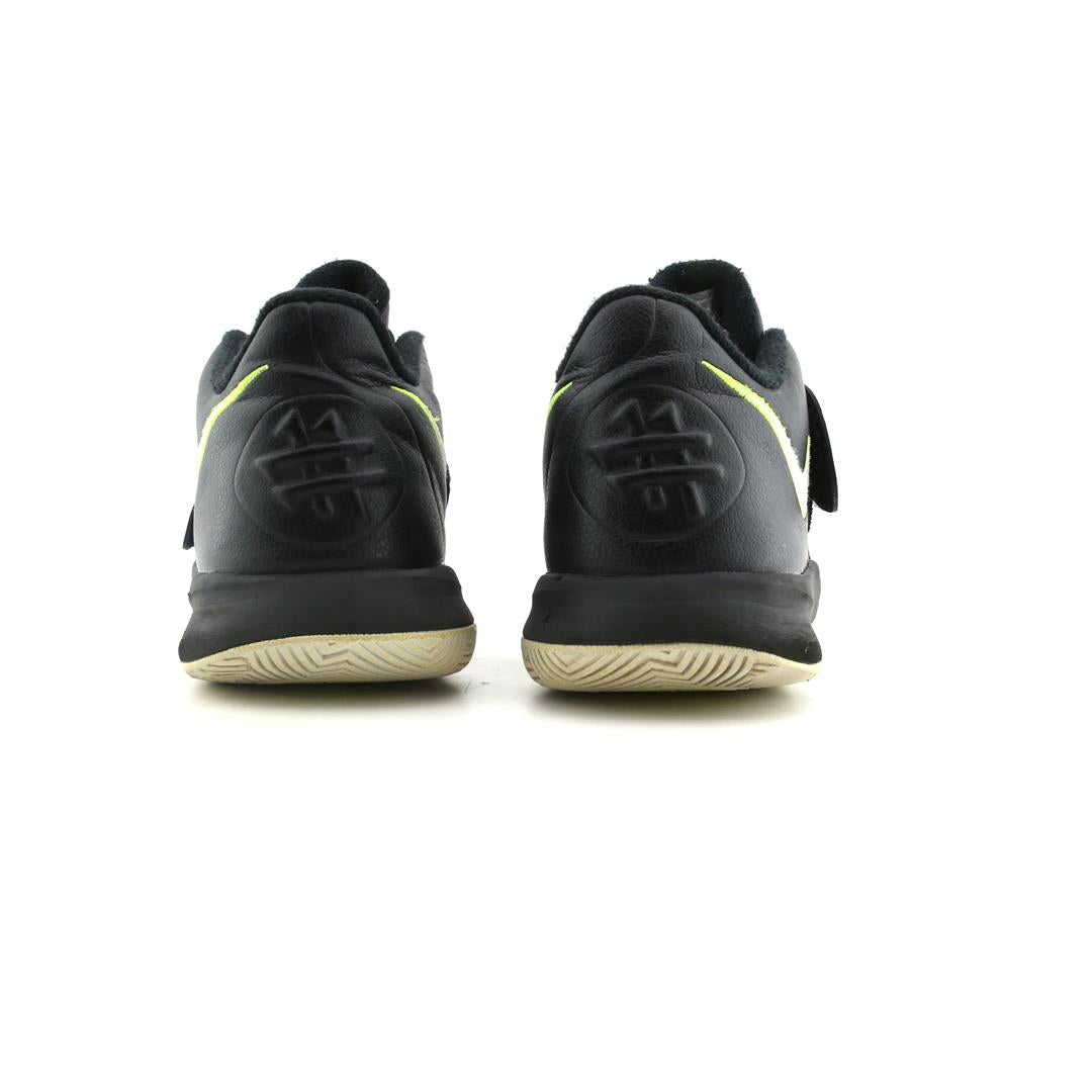 NIKE KYRIE FLYTRAP 3