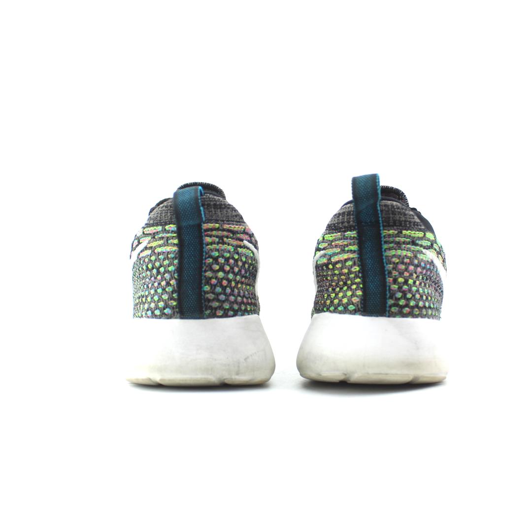 NIKE ROSHE RUN