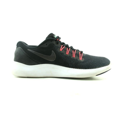 NIKE LUNAR APPARENT