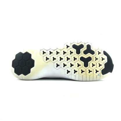 NIKE FREE TR 8
