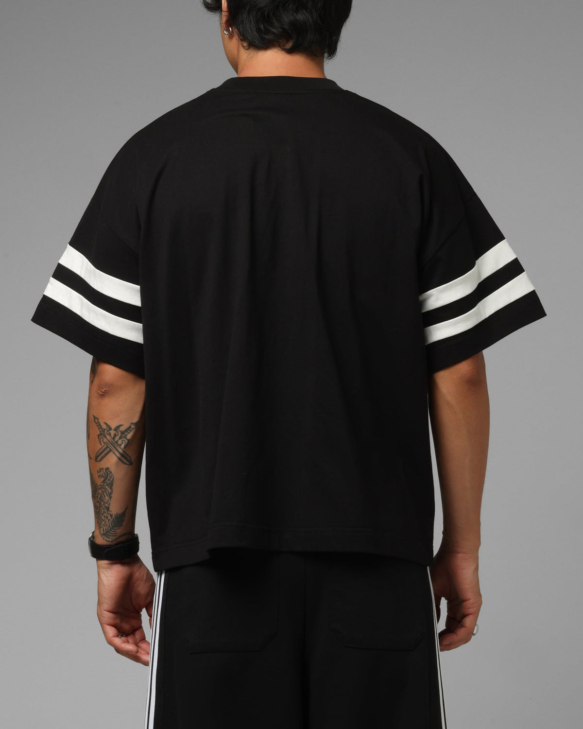 Loiter Hybrid Endzone T-Shirt Black
