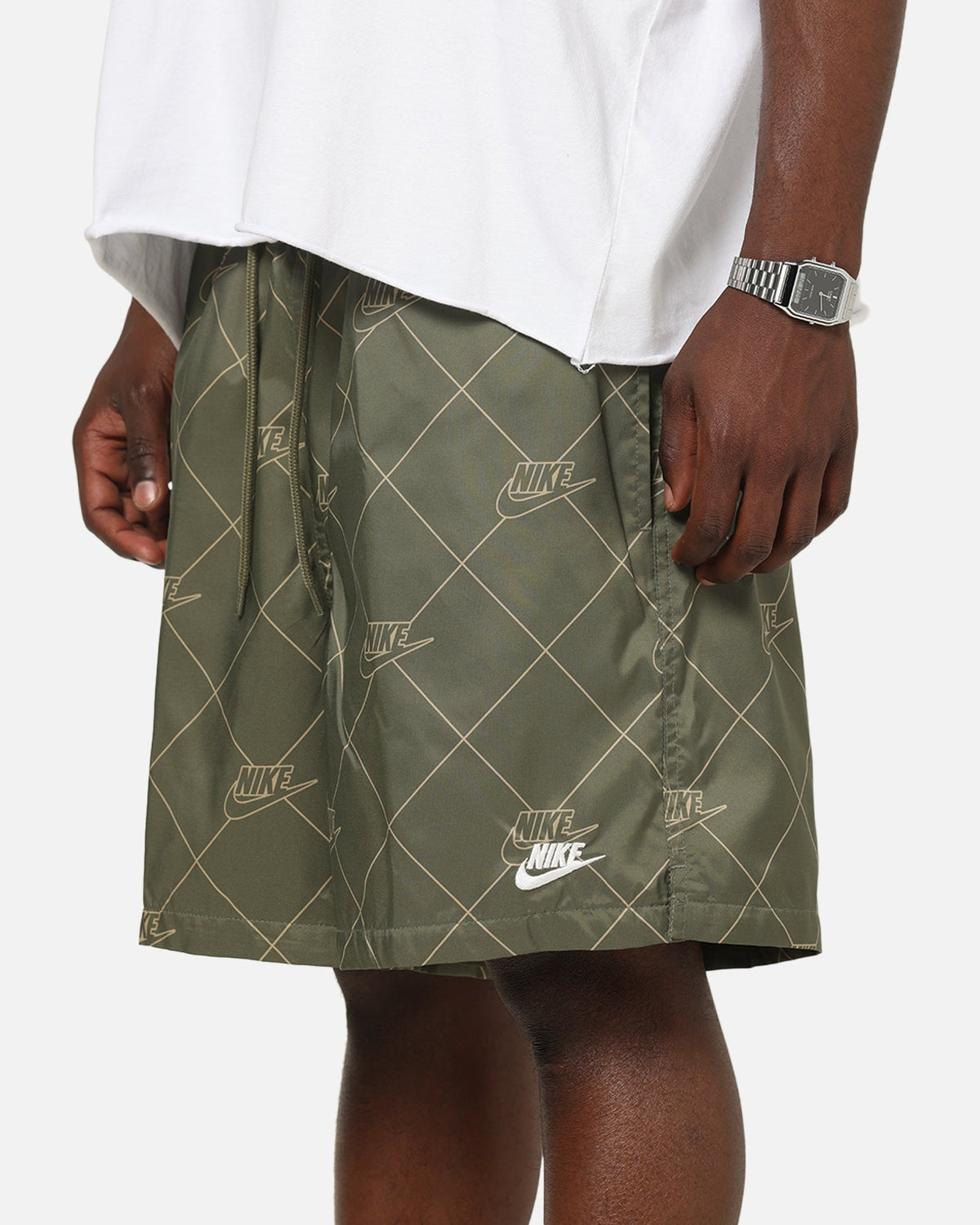 Nike Sportswear Club Woven Flow Shorts Medium Olive/White