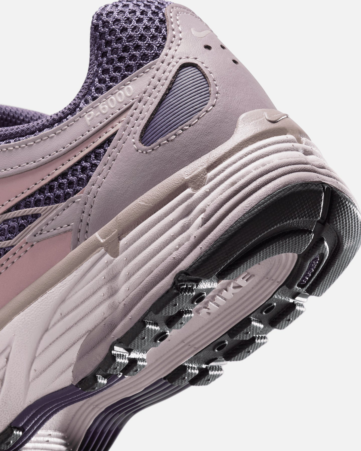 Nike Women's P-6000 SE Violet