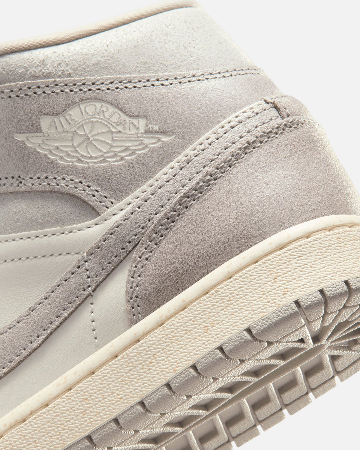 Nike Women's Air Jordan 1 Mid SE Light Iron Ore/Pale Ivory/Oatmeal/Enigma Stone
