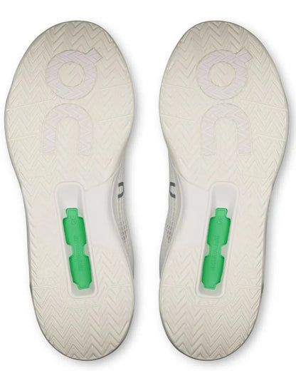 On Cloud The Roger Advantage Z5 White Ivory