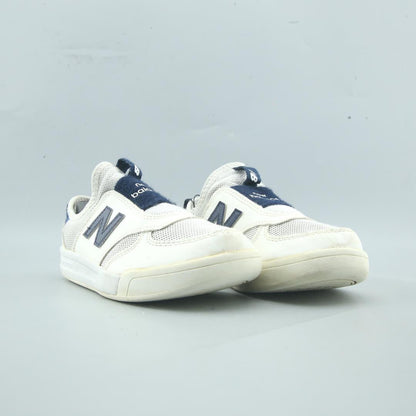NEW BALANCE LIGHTWEIGHT