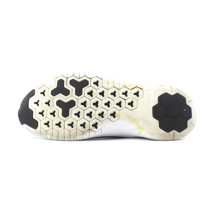 NIKE FREE TR 8