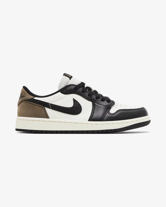 NIKE AIR JORDAN1 RETRO LOW OG MOCHA