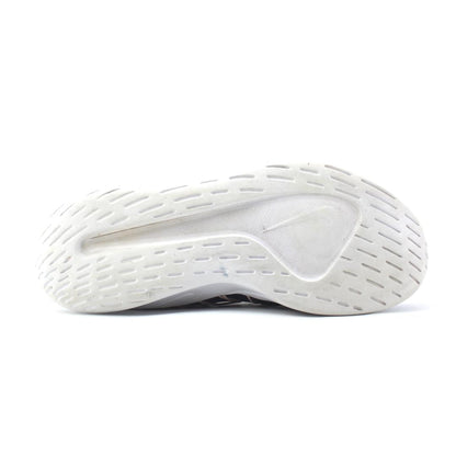 NIKE VIALE TECH RACER