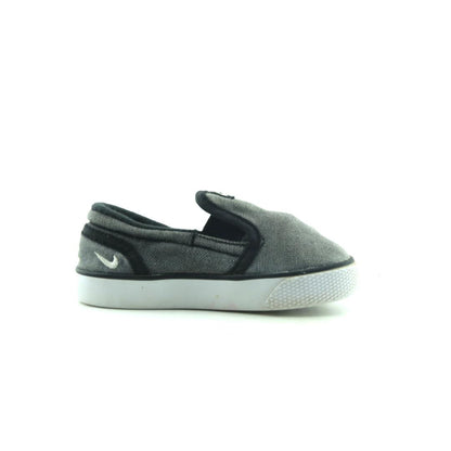 NIKE TOKI