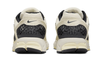 Nike Zoom Vomero 5 Alabaster Black