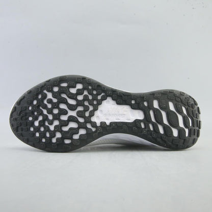 NIKE REVOLUTION 6
