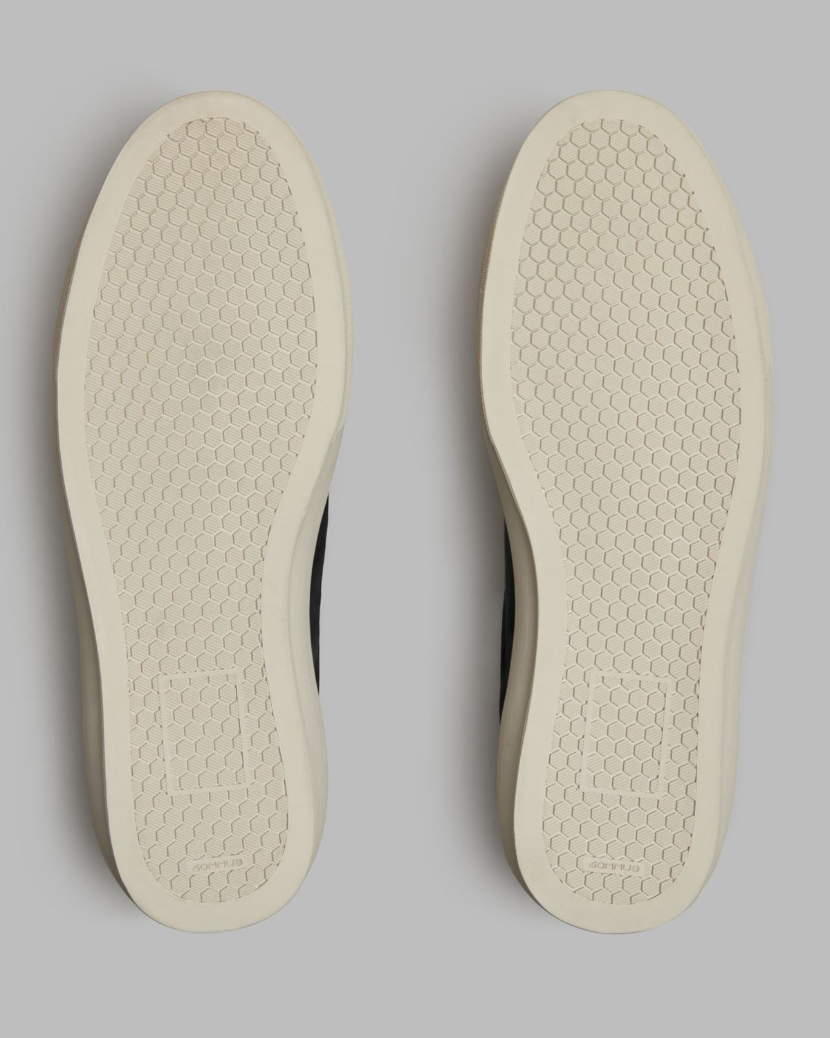 Endeavor Slip-On Leather Sneakers Onyx
