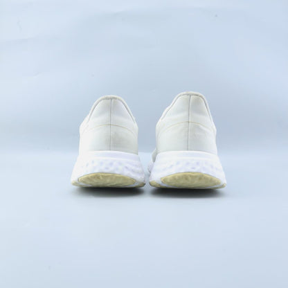NIKE REVOLUTION 5