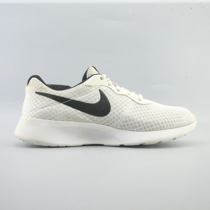 NIKE TANJUN