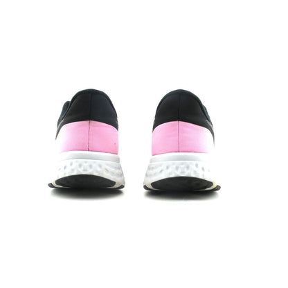 NIKE REVOLUTION 5