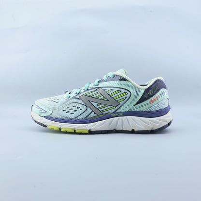 NEW BALANCE 860V7