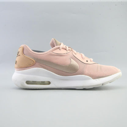 NIKE AIR MAX OKETO