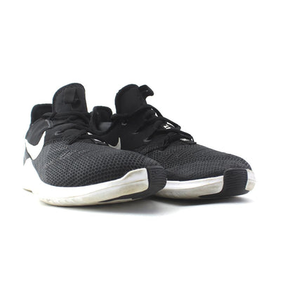 NIKE FREE TR 8