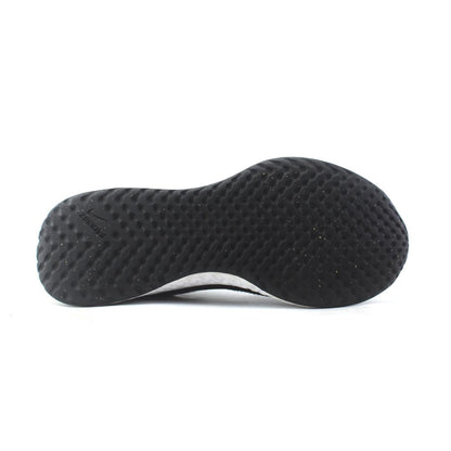 NIKE REVOLUTION 5