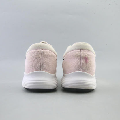 NIKE REVOLUTION 4