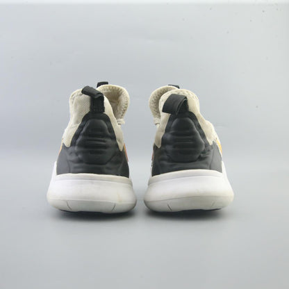 NIKE FREE TR 8