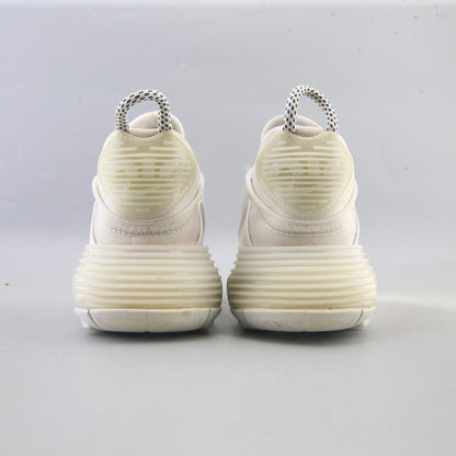 NIKE AIR MAX 2090