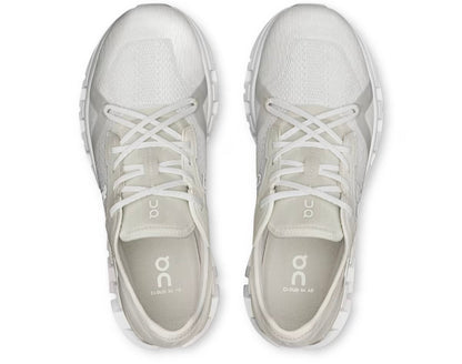 On Running Cloud X 4 AD White Wolf