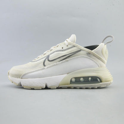NIKE AIR MAX 2090