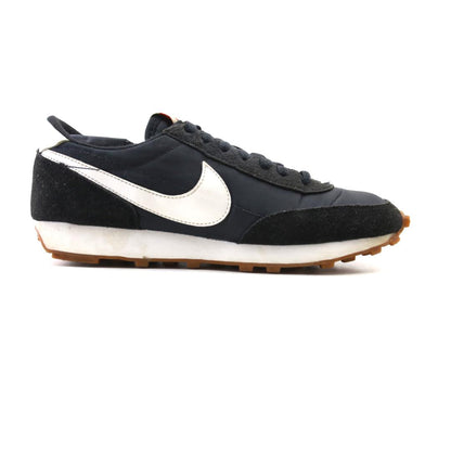 NIKE DAYBREAK