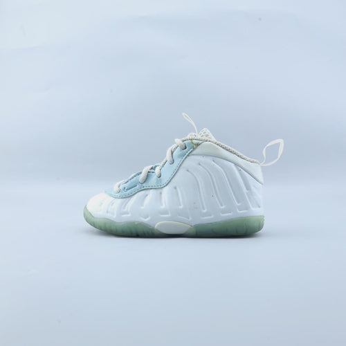 NIKE POSITE ONE