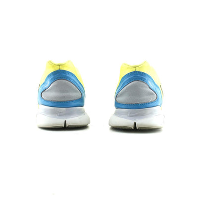 NIKE  FREE TR FIT