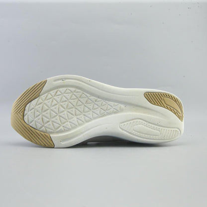 NEW BALANCE  BEAYA