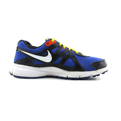 NIKE  REVOLUTION 2