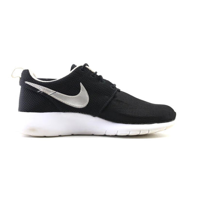 NIKE ROSHE ONE